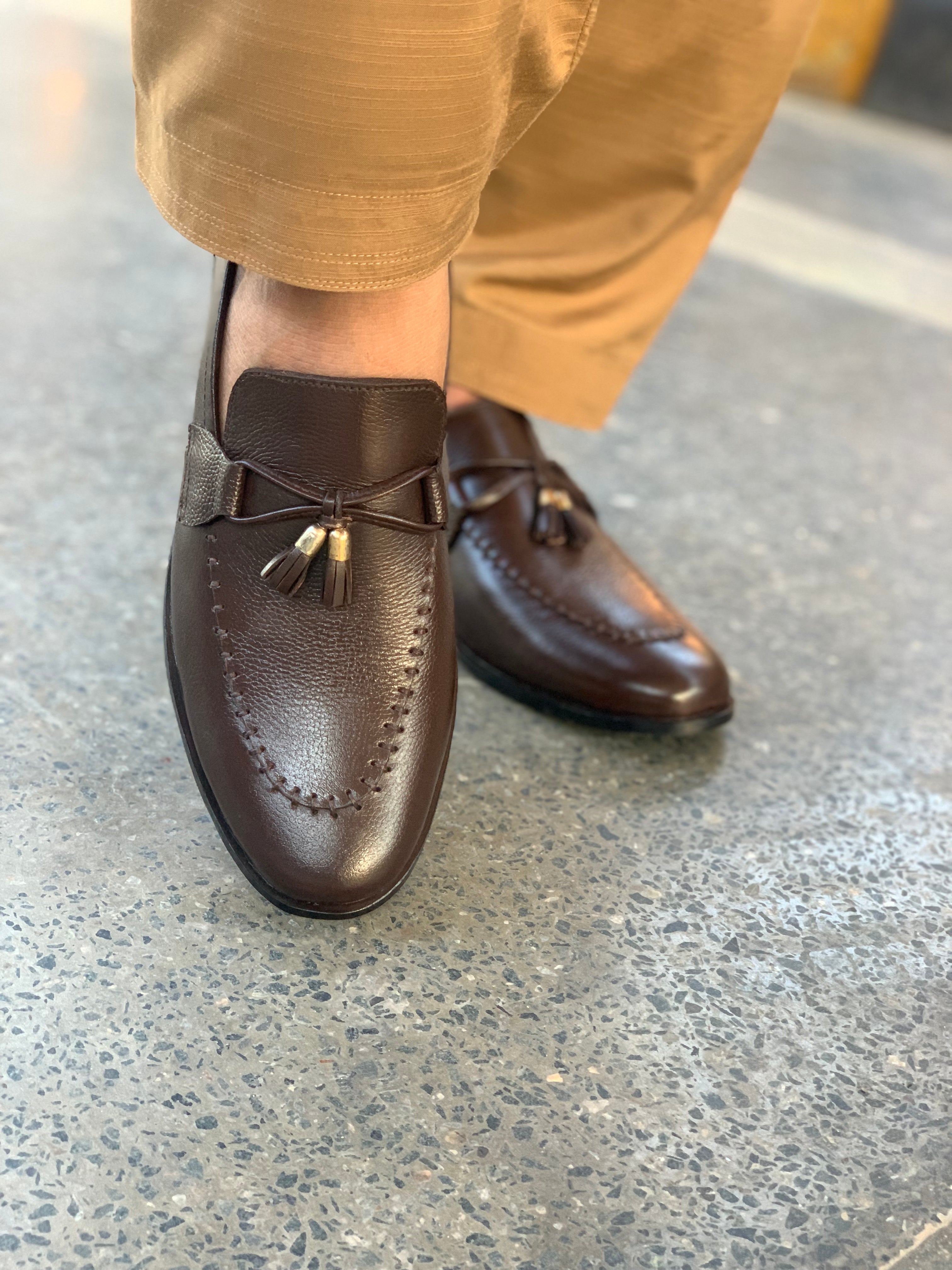BROWN LEATHER TUSSLE MOCASSION FOR MEN